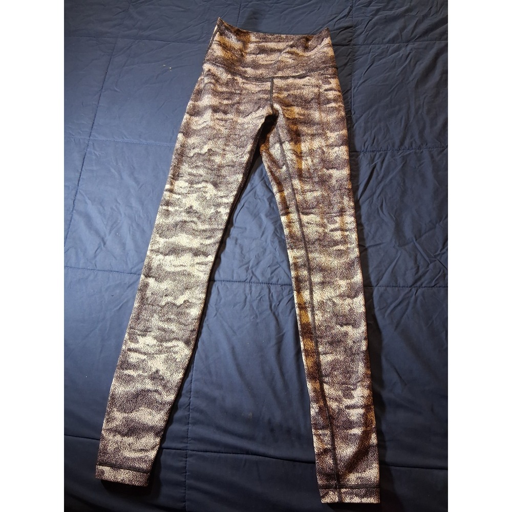 Lululemon High Rise Leggings Size 4 Black Grey White Camo Static Print LW5AQTS